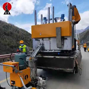 Machine chauffante de peinture de route, pétrissage thermoplastique de marquage de route monté sur camion