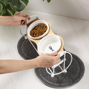 Bol double en céramique pour chat sur support en bois surélevé avec motif de patte pour chats - Product Image 2