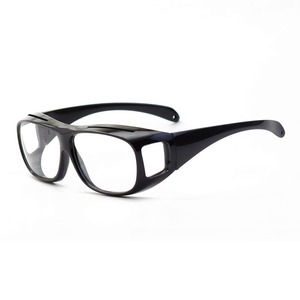 <span class=keywords><strong>Lunettes</strong></span> <span class=keywords><strong>de</strong></span> <span class=keywords><strong>soleil</strong></span> polarisées anti-éblouissement à verres jaunes, résistantes au vent, pour la conduite et les sports <span class=keywords><strong>de</strong></span> plein air, vision nocturne, <span class=keywords><strong>prix</strong></span> abordable, vente chaude - Product Image 4