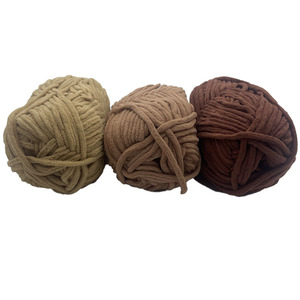 Bán Buôn 100% <span class=keywords><strong>Polyester</strong></span> Jumbo Nâu Siêu Chunky Chenille Fluffy Sợi Đặc Sản Ưa Thích Sợi Cho Dệt Và Tay Đan - Product Image 3