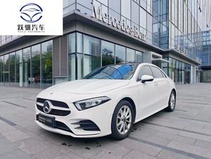 Offre Spéciale – <span class=keywords><strong>Mercedes</strong></span>-Benz Classe A d'occasion 2022, berline <span class=keywords><strong>4</strong></span> portes 5 places, essence, intérieur noir, fabriquée en Chine - Product Image 2