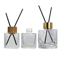 Nouveau design de bouteille de verre de diffuseur de roseau rond givré de 50 ml 80ml couleur personnalisée bouteille de verre de diffuseur carré de 200 ml pour l'arôme
