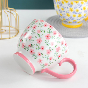 Mug à café en céramique jetable personnalisé avec motif de dessin animé mignon, capacité 401-500 ml, compatible lave-vaisselle et micro-ondes, idéal pour les fêtes (vente en gros) - Product Image 3