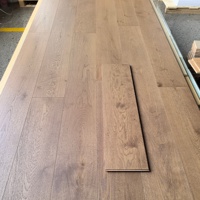 Parquet en bois d'ingénierie en chêne blanc européen brossé, nœuds naturels, 15 mm 18 mm, le plus vendu, pour intérieur