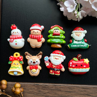 Breloques en résine de Père Noël et bonhomme de neige de dessin animé, accessoires de décoration de Noël pour pinces à cheveux, coques de téléphone et chaussures DIY