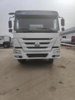 Camion malaxeur à béton SINOTRUK HOWO 375HP 6x4 Euro II 12m³ à 10 roues, véhicule de mélange de ciment robuste pour l'Afrique