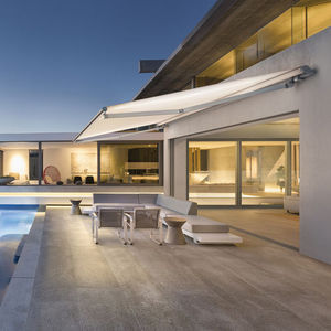 Venta al por mayor de toldo retráctil de aluminio para exteriores Fabricantes de China Ventana retráctil eléctrica Patio Techo al aire libre - Product Image 1