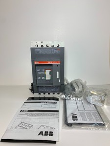 Interruptor Automático 1SDA038438R1 Isomax S5 N 400 3P FA R320, Nuevo y Original de la Marca PLC - 1 Año de Garantía, Inventario Masivo de Más de 600 000 Unidades - Product Image 1