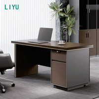 Bureau d'angle contemporain moderne Liyu pour PDG, table d'ordinateur en bois extensible et convertible avec finition mélamine