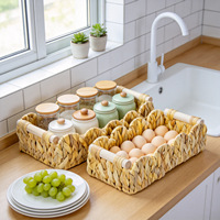 Panier de rangement rectangulaire en plastique de style minimaliste avec poignée pour une utilisation sur le bureau, pour les collations, les fruits, les jouets, les articles divers