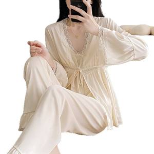 Conjunto de pijamas de satén de tres piezas para mujer de gama alta de Ruth's Primavera Verano fina seda helada cuello en V patrón sólido ropa de casa - Product Image 5