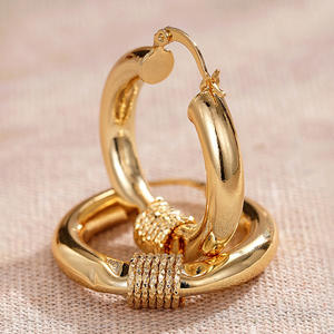 Orecchini a cerchio Adora in lega di zinco placcata oro, stile classico, gioielli unisex E4435 - Product Image 4