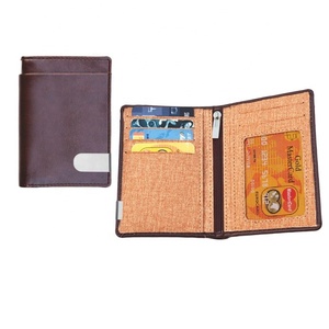 Tarjetero de cuero de marca personalizada Premium al por mayor para hombres y mujeres, tarjetero ATM, tarjetero de crédito, tarjetero para pasaporte - Product Image 3