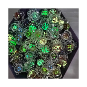 100 Piezas de Mini Figuras de Pulpo Luminosas de Resina, Pequeños Animales Marinos, Manualidades que Brillan en la Oscuridad para Jardín de Hadas, Regalo de Fiesta de Cumpleaños, Manualidades - Product Image 4