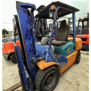 Montacargas Komatsu FD30 Usado en Buenas Condiciones y a Bajo Precio, Montacargas de Segunda Mano Original Komatsu FD 30 en Venta en Jinshan - Product Image 1