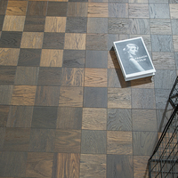 Parquet en bois d'ingénierie à carreaux brun foncé moderne pour projets hôteliers