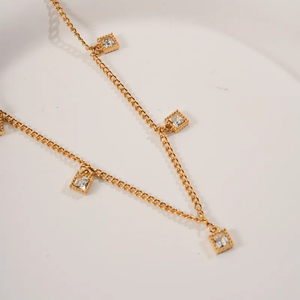 Collar con Colgante de Circonita Cuadrada de Lujo para Mujer, Acero Inoxidable 304, Múltiples Cadenas para Clavícula y Cadena de Oro Real de 18K - Product Image 3
