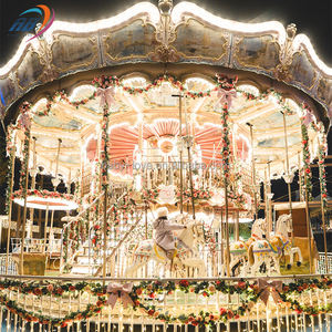 Manège de luxe à deux étages avec chevaux, style antique, à vendre - Product Image 6