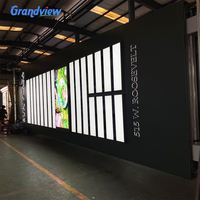 Pylône publicitaire numérique extérieur autoportant en aluminium multi-locataires personnalisé IP65 pour signalisation et orientation