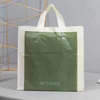 Sac fourre-tout en plastique avec deux poignées, design exclusif pour les grands magasins, logo personnalisé, sacs de shopping sur mesure
