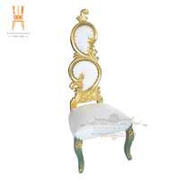 Chaise de salle à manger en bois massif sculpté de style baroque doré en gros