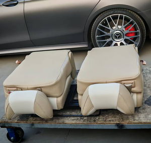 Siège de voiture pliable Autoliuma Adventure en cuir PU avec ceintures de sécurité intégrées à 3 points, accoudoir et base rotative - Product Image 5