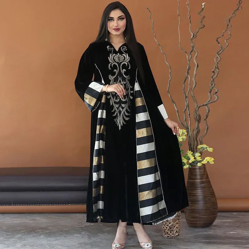 Usine Ethnique Brodé En Velours Abaya Robe pour Femmes En Vrac Grande Taille Cranté Col Debout Caftan Marocain Duabi Robe Noir