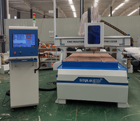 Mesin CNC Otomatis 4x8 dengan Pengganti Alat untuk Pengerjaan Kayu