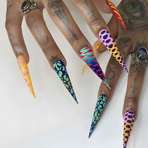 Suministros para <span class=keywords><strong>uñas</strong></span> hechos a mano Super Long Stiletto Press en <span class=keywords><strong>uñas</strong></span> al por mayor 24 piezas acrílico <span class=keywords><strong>uñas</strong></span> postizas arte <span class=keywords><strong>con</strong></span> <span class=keywords><strong>rayas</strong></span> <span class=keywords><strong>de</strong></span> cebra coloridas - Product Image 1
