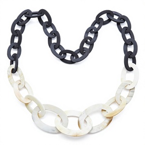 Collier ras du cou à maillons épais bicolores en résine acrylique, bijoux géométriques à maillons plats pour femmes - Product Image 4
