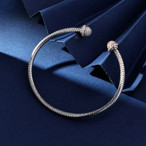 Brazalete Cristiano de Moda en Plata de Ley 925 de Alta Calidad con Baño de Oro Blanco de 18K y Circonita, Regalo de Moda para Mujer - Product Image 5