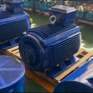 มอเตอร์ควบคุมความเร็วแบบความถี่แปรผันสามเฟส 3KW-5.5KW ทองแดงแท้ ระบบควบคุมความเร็วแบบดึงดูดด้วยความถี่แปรผัน - Product Image 1