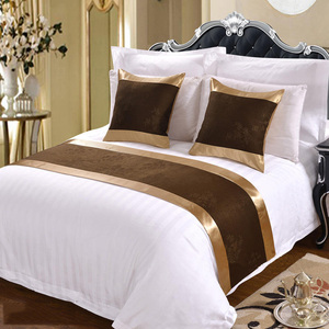 Nouvelle collection : <span class=keywords><strong>Ensemble</strong></span> de literie d'hôtel en soie crème rouge pour <span class=keywords><strong>matelas</strong></span>, style couvre-<span class=keywords><strong>lit</strong></span> - Product Image 1