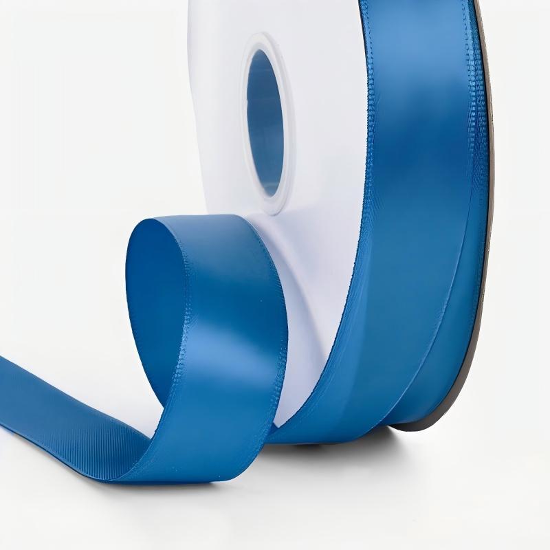 bleu capri