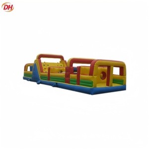 Parcours d'obstacles gonflable personnalisé pour événements extérieurs, jeu de football multijoueur pour location et exploitation en parc - Product Image 6