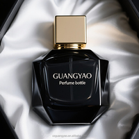 Flacon de parfum en verre gaufré irrégulier de luxe, vide, 30ml 50ml 100ml, avec boîte cadeau et couvercle carré doré