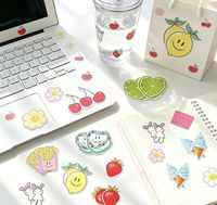 Autocollants en vinyle découpés sur mesure, mignons, animaux de dessin animé, nourriture, imperméables, autocollants adhésifs pour ordinateur portable, bouteille d'eau, décoration