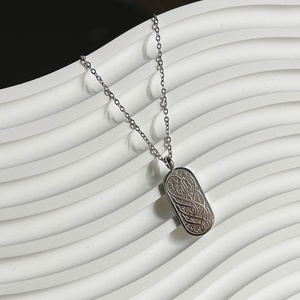 Calligrafia islamica <span class=keywords><strong>Tawhid</strong></span> Shahada incisa inossidabile collana araba ciondolo oro placcato in argento 18K regali per i suoi regali Eid - Product Image 3