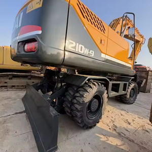 Machine à vendre dans le monde entier HYUNDAI 210W-7 210W-9 Pelle sur pneus 21 tonnes Pelle coréenne originale d'occasion en stock - Product Image 1