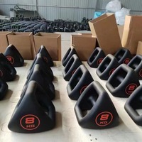 Sortie d'usine : haltères triangulaires 3 en 1, haltères hexagonales et kettlebells pour l'entraînement en musculation et les exercices de pompes