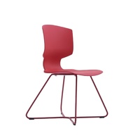 Chaise de bureau moderne en plastique à prix avantageux pour formation en groupe, siège coloré avec pieds en métal, chaise de bar