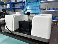 Spectromètre infrarouge à transformée de Fourier avec plage spectrale de 8000-350 cm-1 pour l'analyse des métaux