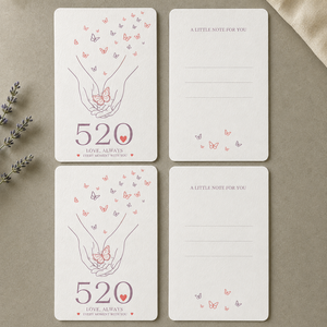 Tarjeta de Felicitación Delicada con Dibujo <span class=keywords><strong>a</strong></span> Mano de Mariposa y Gesto de Amor, Tarjeta Plana Personalizada Impresa para Regalo de Novio o Novia - Product Image 1