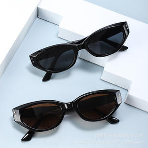 Gafas de Sol Estilo Ojo de Gato Shinan, Montura Negra de PC, Unisex, Protección UV380 Clase 2, Hechas en Taizhou - Product Image 3