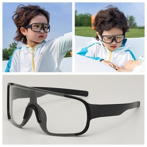 Lunettes de ski pour enfants, lentilles sphériques à bord complet, protection anti-vent UV400, lentilles en polycarbonate pour le ski et les sports de plein air - Product Image 5