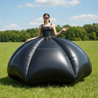 Nouvelle conception, combinaison gonflable pour adulte, taille personnalisée, PVC noir plus souple, robe gonflable pour fête ou événement