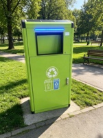 Poubelle intelligente à compactage automatique alimentée par énergie solaire de haute qualité – Poubelles intelligentes pour les écoles, les communautés et les rues