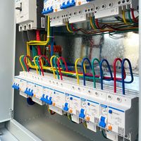 Boîte de distribution de prises extérieures personnalisée avec 6 prises 380V 160A IP65 Panneau électrique