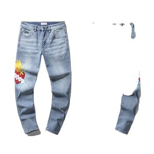 Nueva colección de la marca de moda urbana: jeans AMI personalizados para hombre, con diseño rasgado, patchwork moderno, bordados, elásticos y de pierna estrecha. - Product Image 1