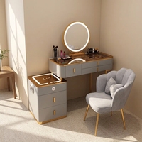 Coiffeuse moderne pliable en chêne massif avec miroir lumineux, station de charge sans fil, quincaillerie en acier inoxydable et tabouret